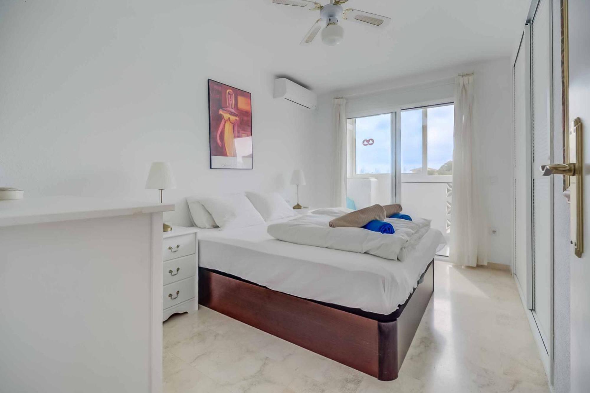128 - Beautiful Townhouse With Pool, Apartment *